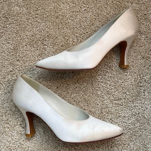 Stuart Weitzman White Satin Heels/ Pumps